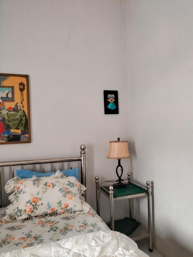 Brussels Homestay Balige Exterior foto